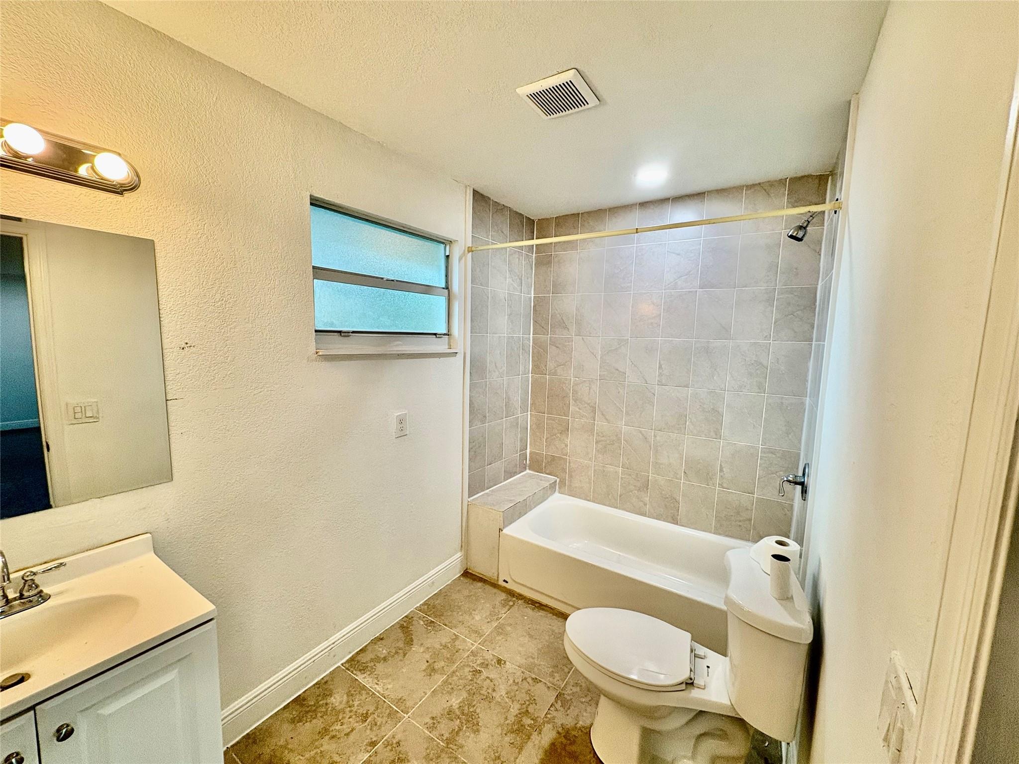 Melrose Park Sec 3 29-28 - Residential