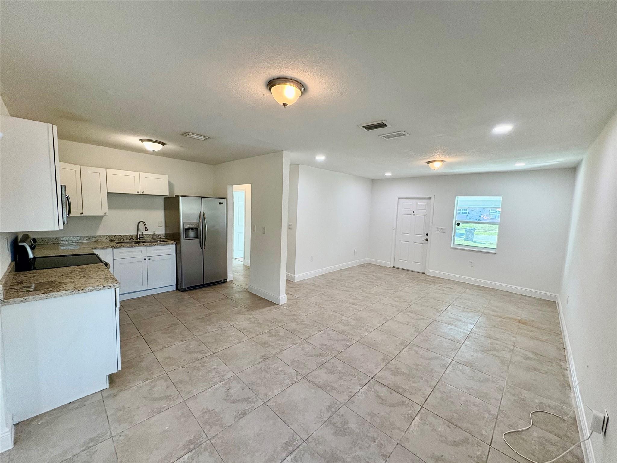 Melrose Park Sec 3 29-28 - Residential