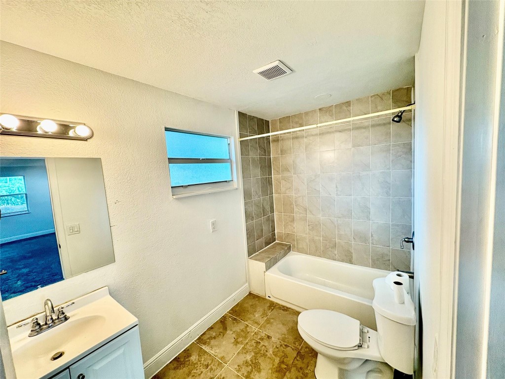 Melrose Park Sec 3 29-28 - Residential