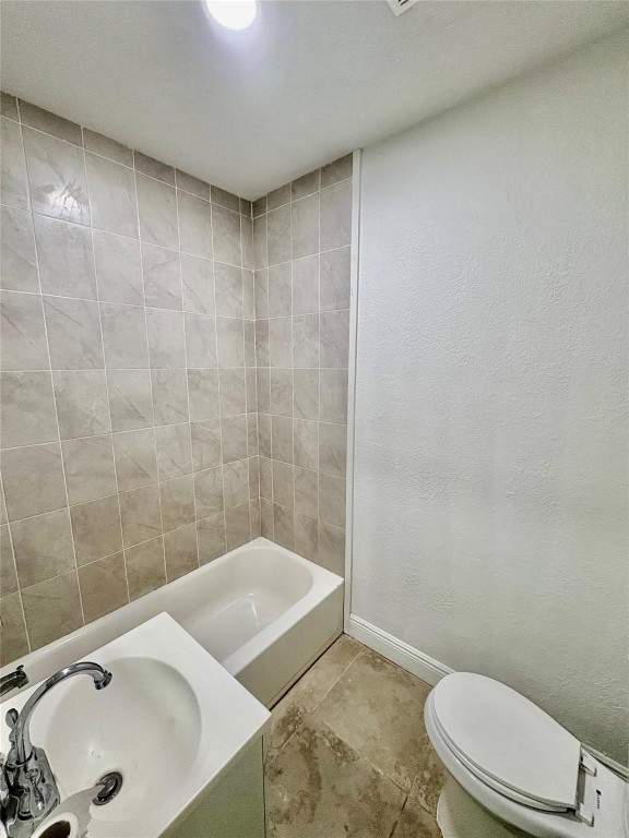 Melrose Park Sec 3 29-28 - Residential