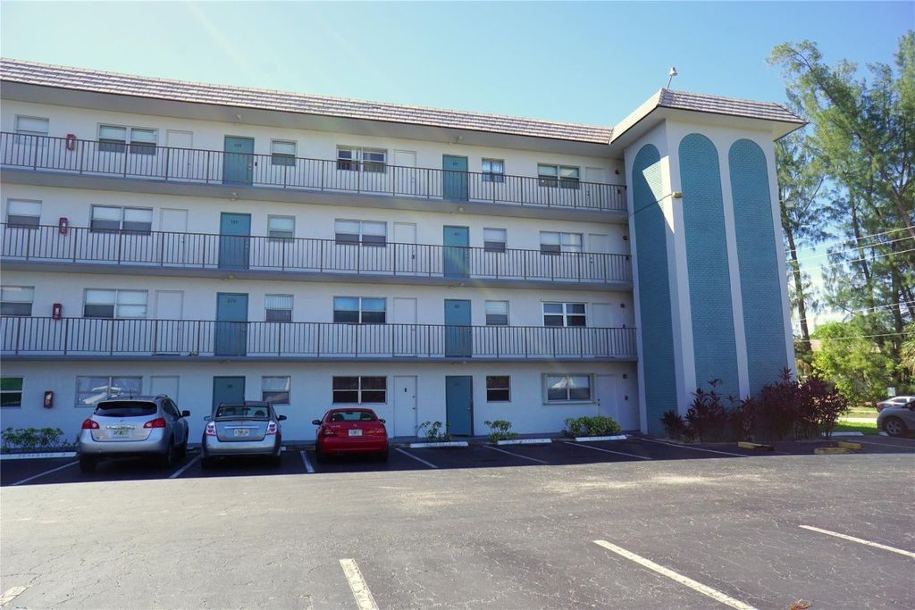 Photo of 4311 Crystal Lake Drive #321, Deerfield Beach, FL 33064 (MLS # F10498390)