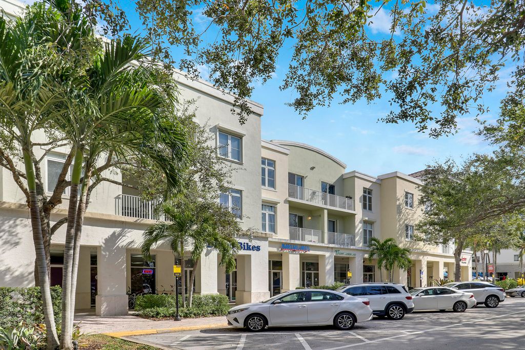 Photo of 1209 Main Street #304, Jupiter, FL 33458 (MLS # R11061674)