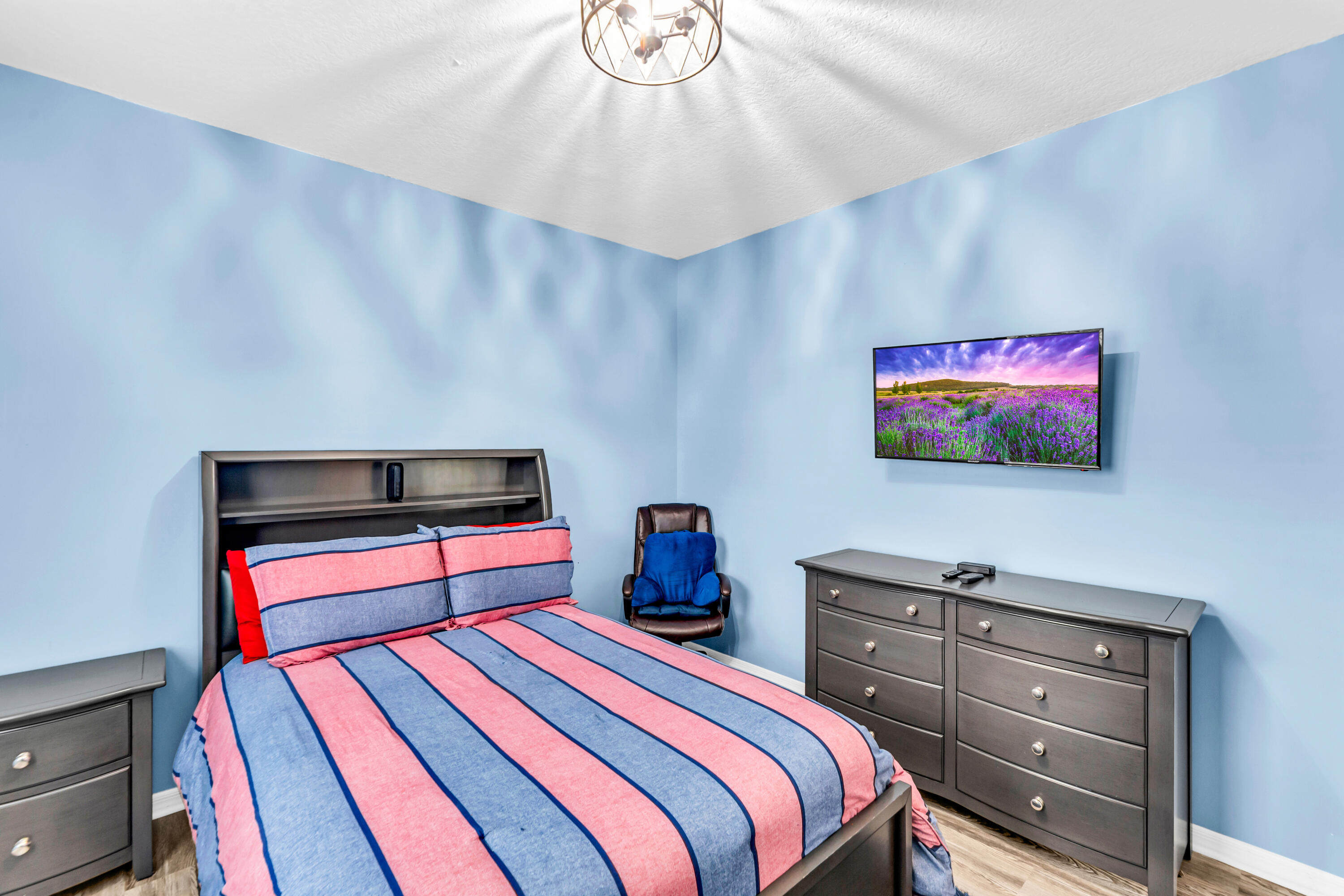 COUNTRY CLUB POINTE - Residential