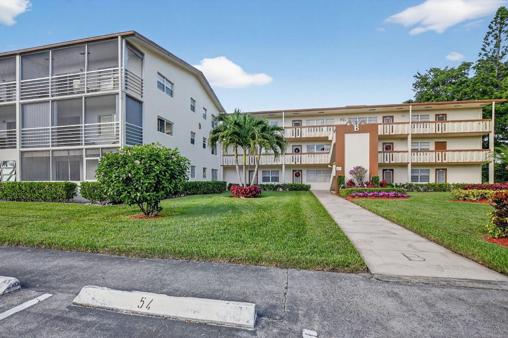 Photo of 52 Mansfield B #B, Boca Raton, FL 33434 (MLS # R11147317)