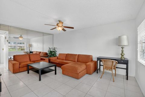 52 Mansfield B B Boca Raton FL 33434