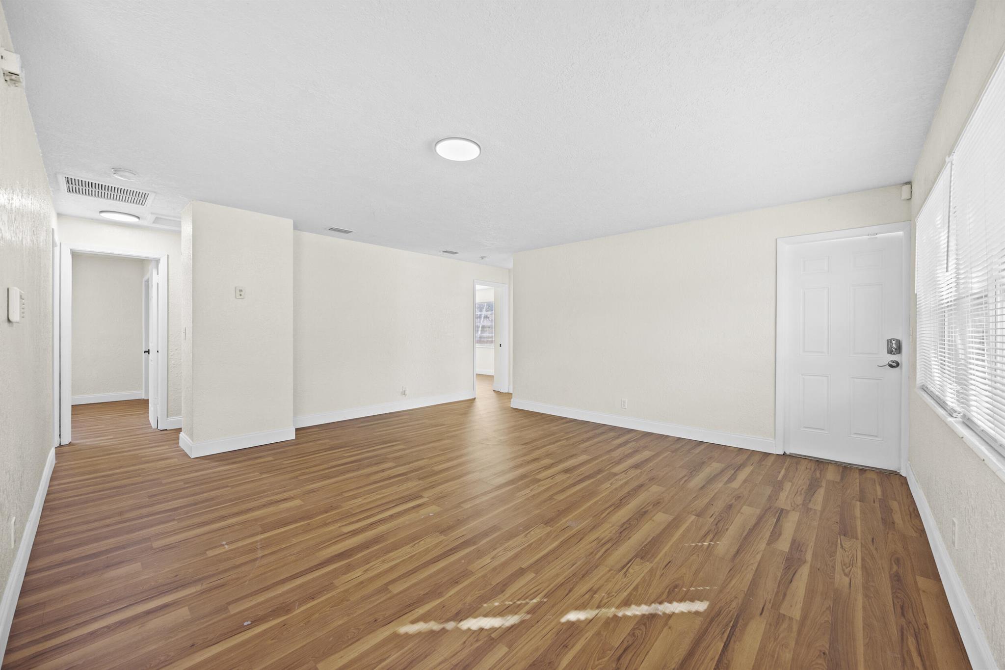 BELLEHAVEN UNIT B IN - Residential