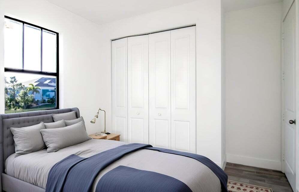 PORT CHARLOTTE SEC 93 - Residential Lease