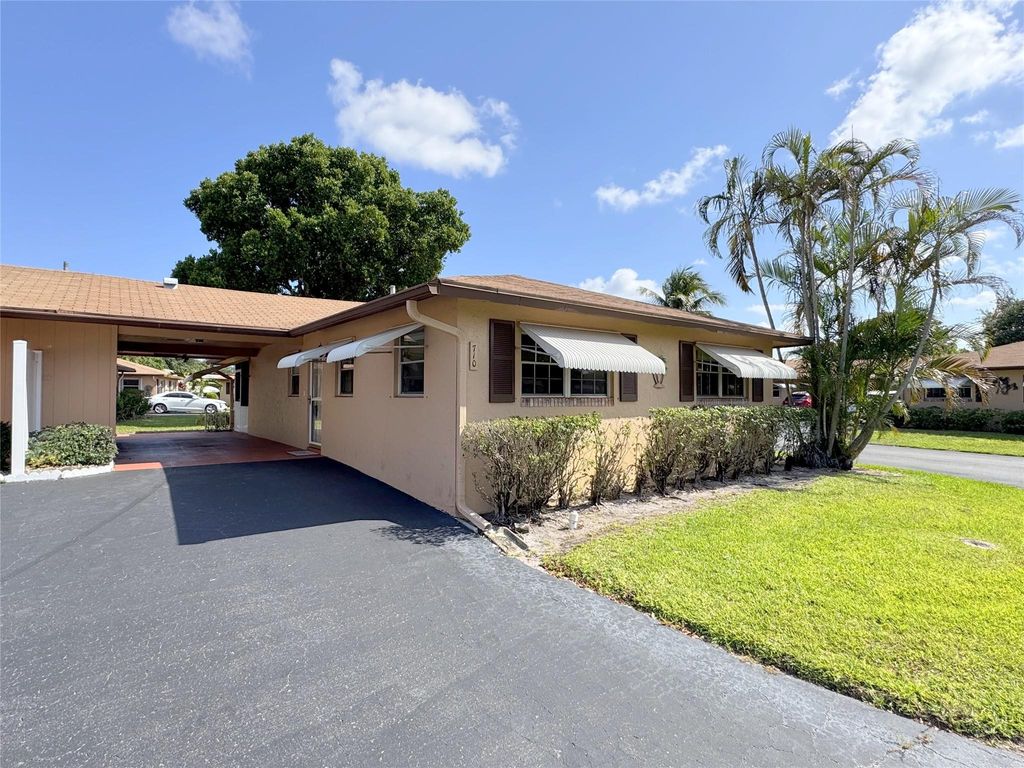 Photo of 710 Whippoorwill Lane #710, Delray Beach, FL 33445 (MLS # F10500547)