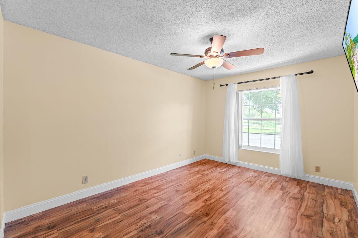 WOODGLEN CONDO - Residential