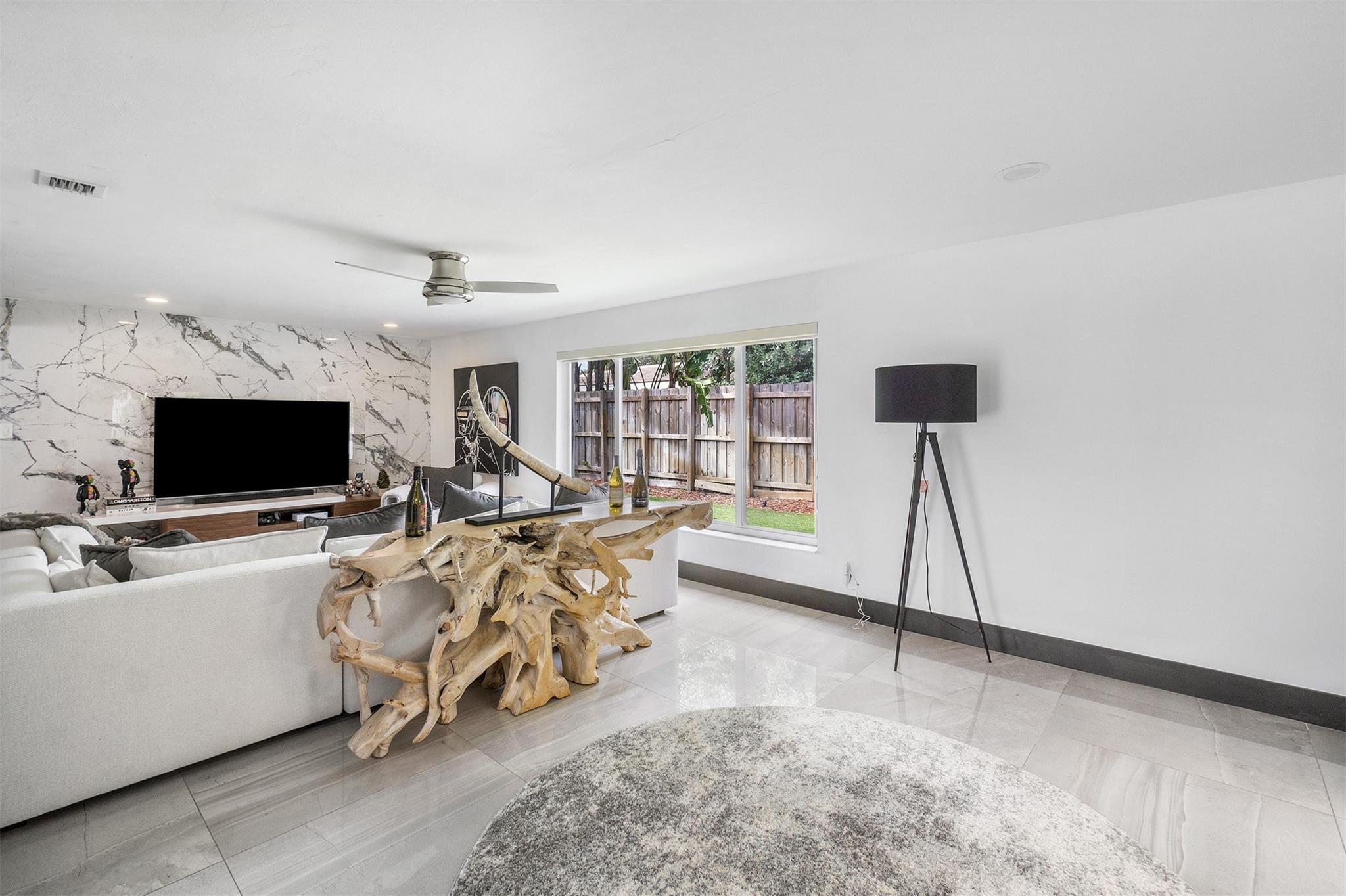 Coral Shores 30-44 B - Residential