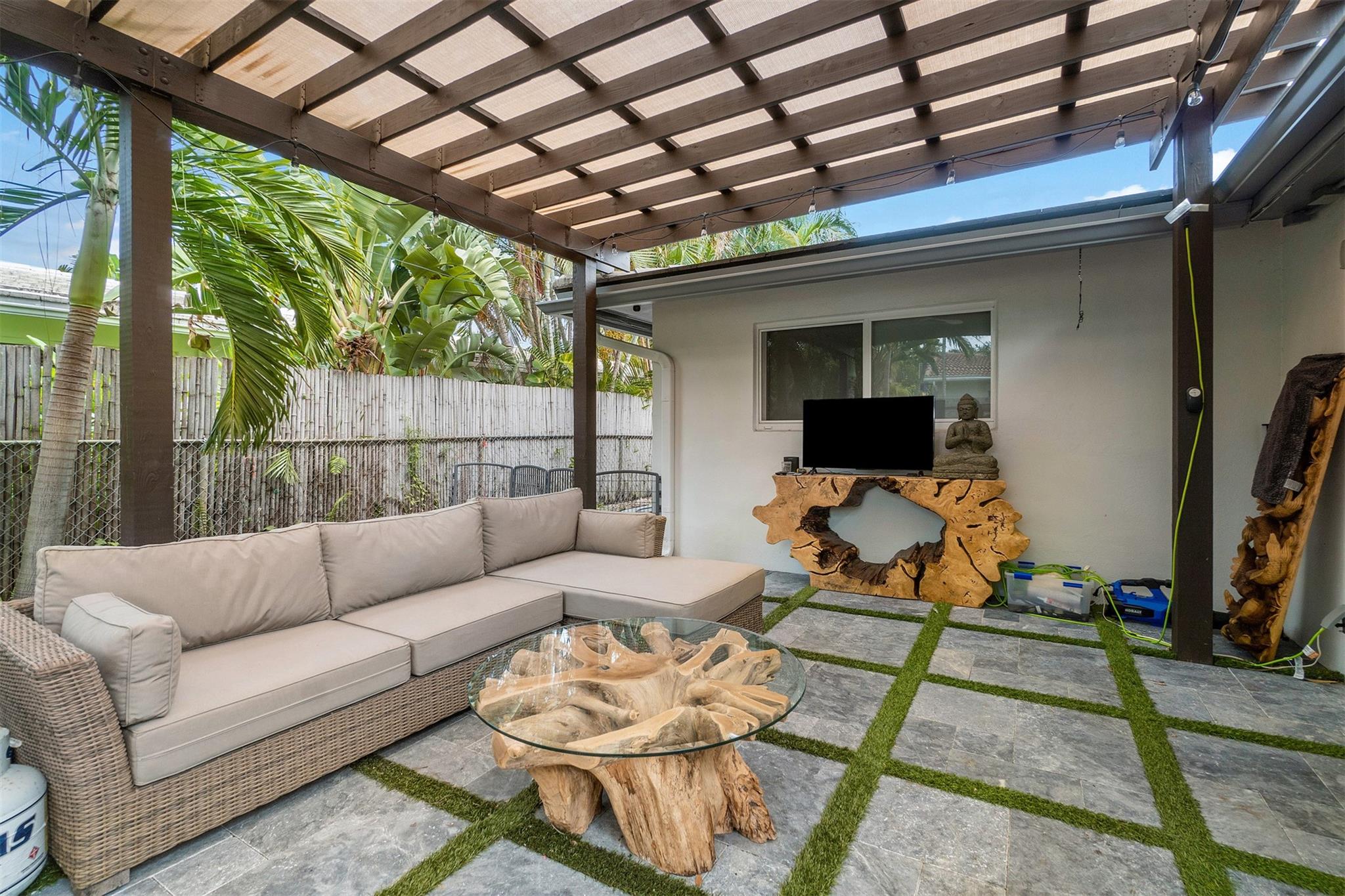 Coral Shores 30-44 B - Residential