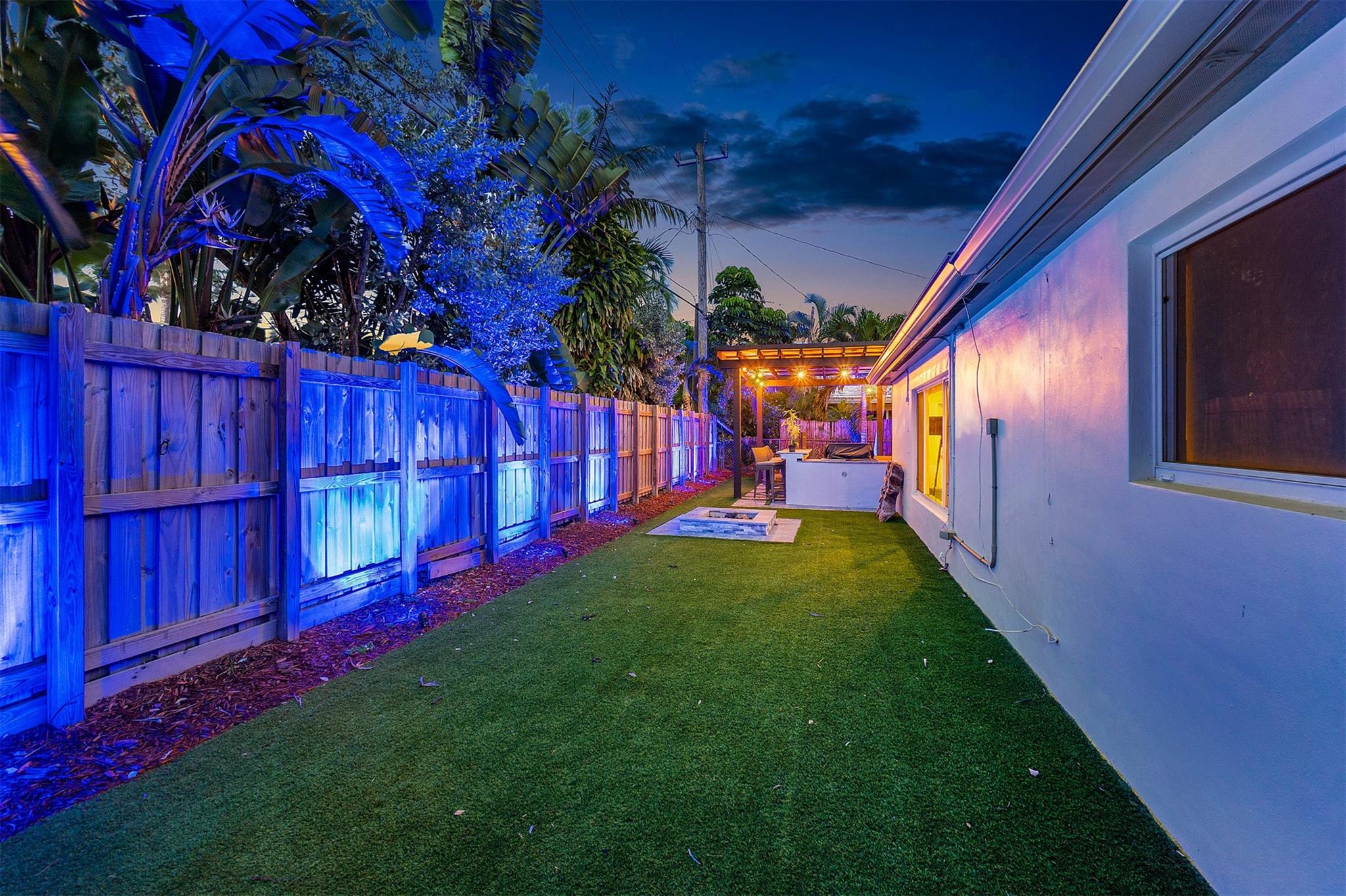 Coral Shores 30-44 B - Residential