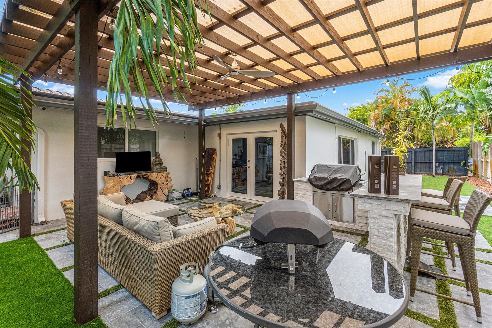 Coral Shores 30-44 B - Residential