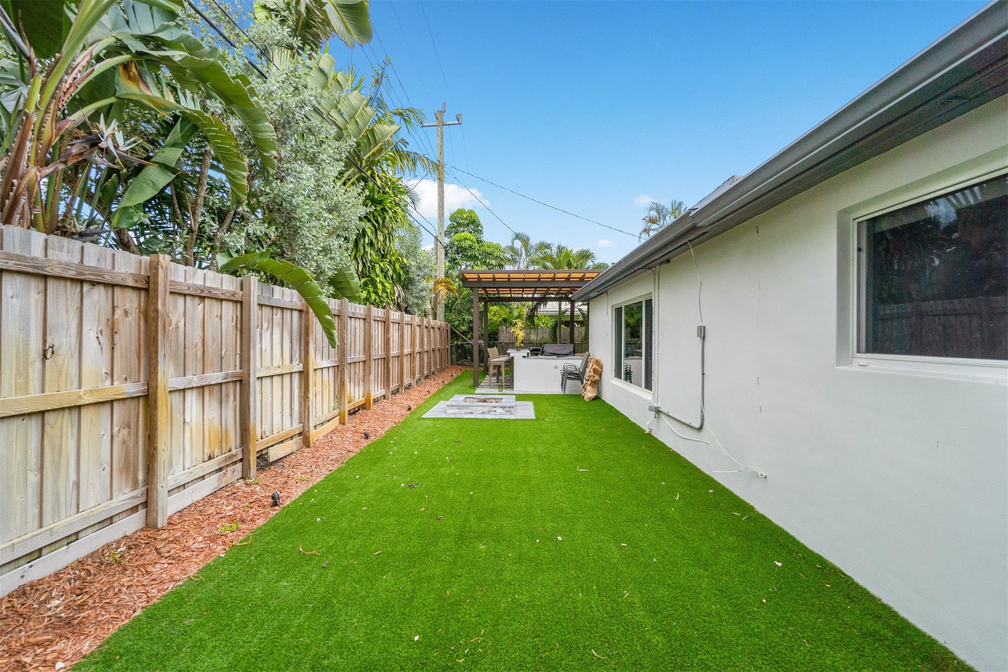 Coral Shores 30-44 B - Residential