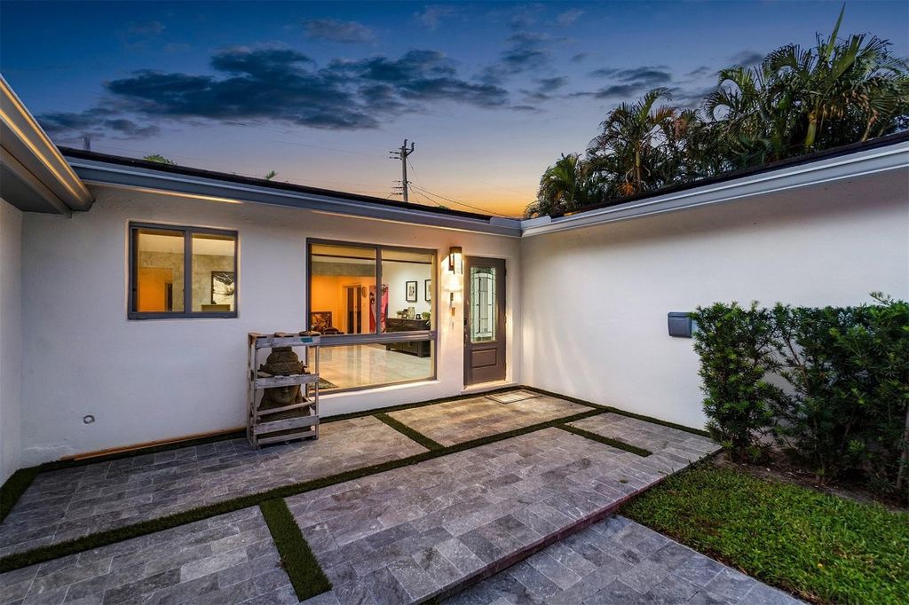 Photo of 2117 NE 29th Street, Fort Lauderdale, FL 33306 (MLS # F10537631)