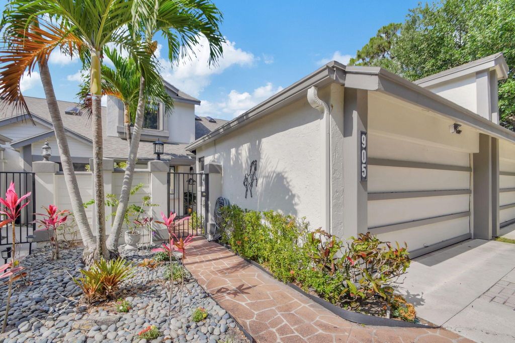 Photo of 905 Landings Boulevard, Greenacres, FL 33413 (MLS # R10986365)