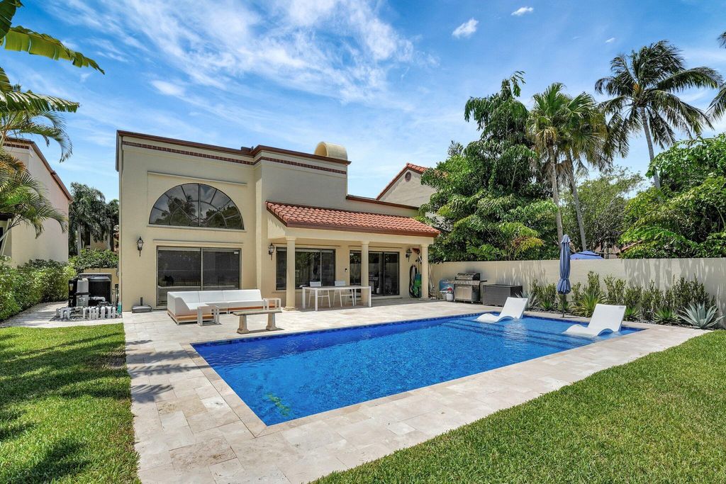 Photo of 23443 Mirabella Circle Circle S, Boca Raton, FL 33433 (MLS # R10998376)