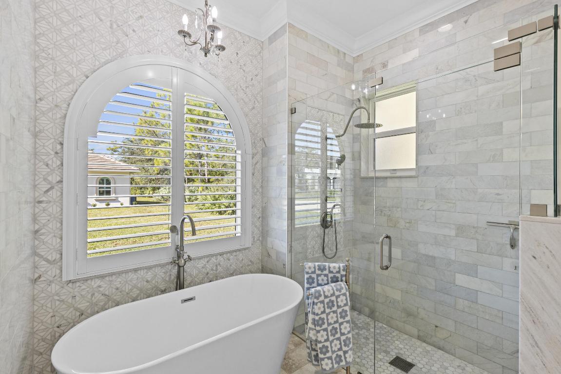 2821 SE North Lookout Boulevard