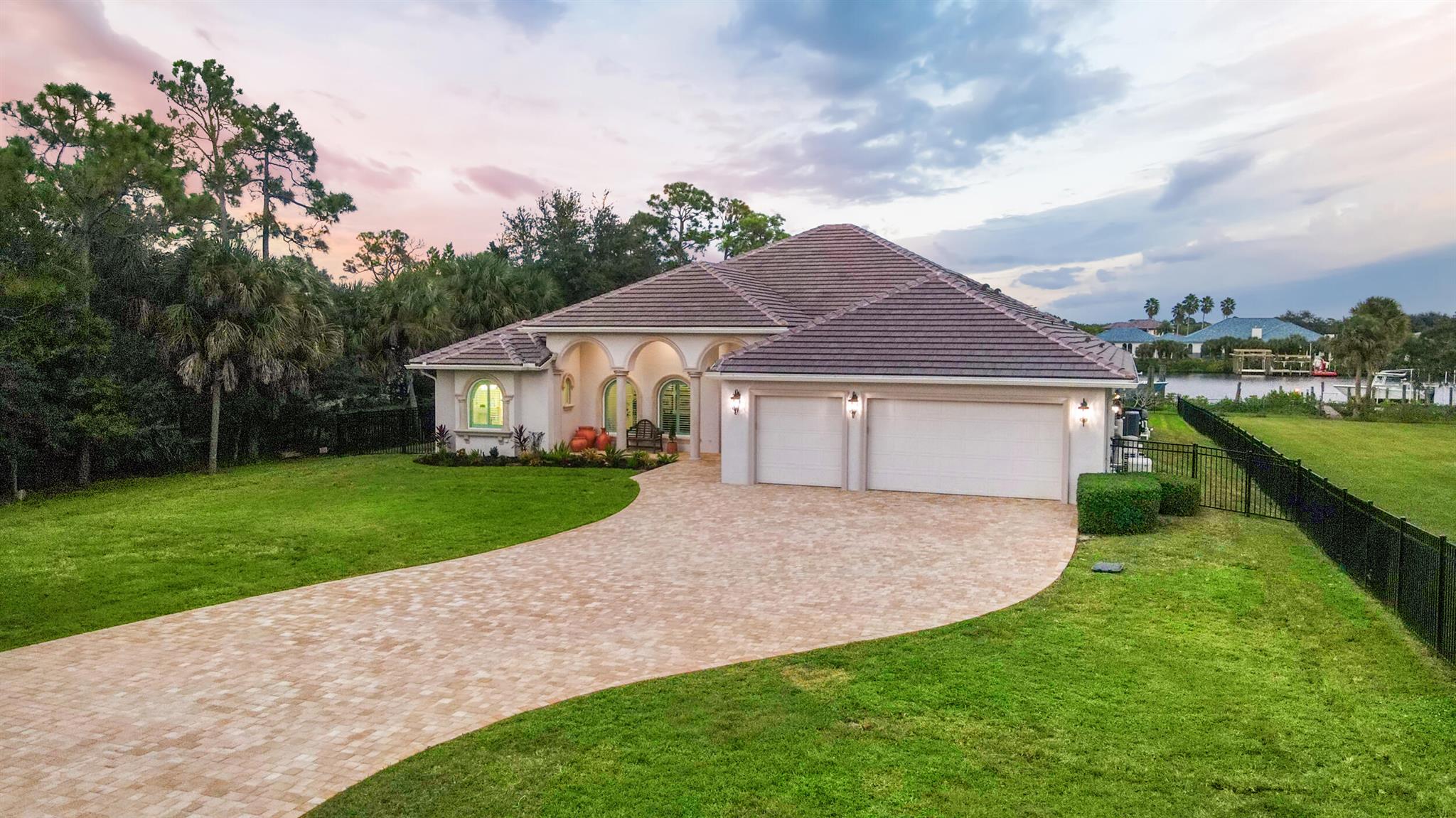 Vikings Lookout - Residential