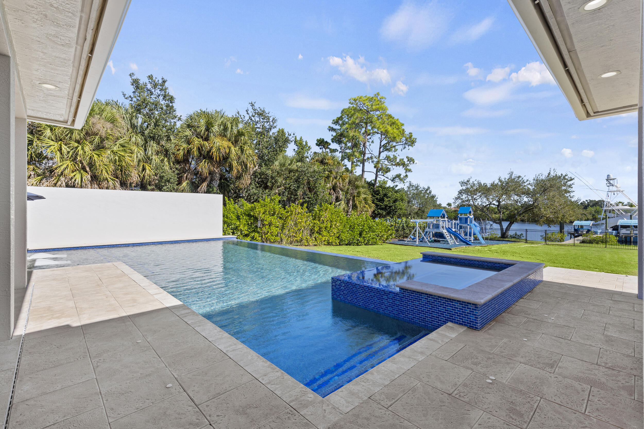 Vikings Lookout - Residential