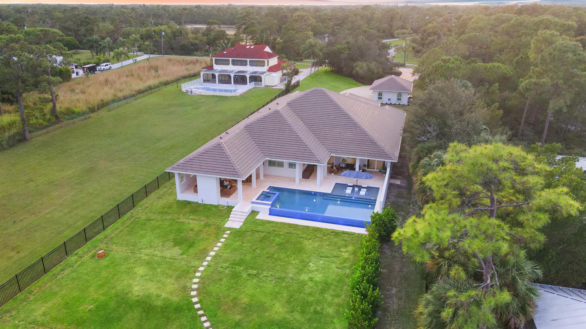 Vikings Lookout - Residential