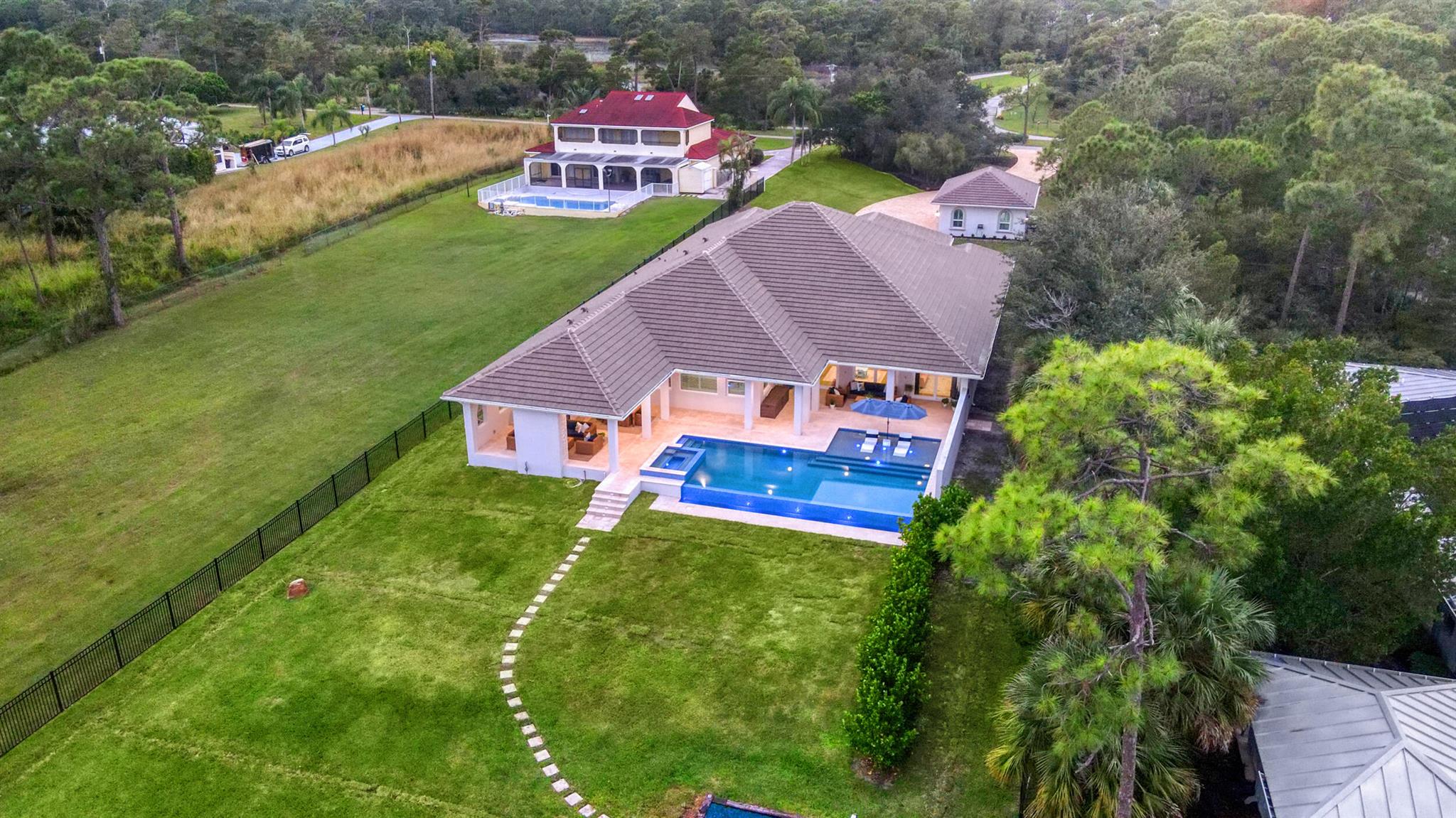 Vikings Lookout - Residential