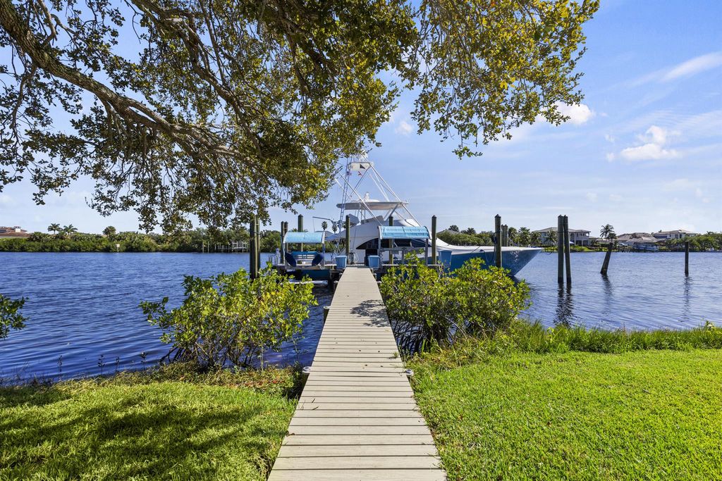 Photo of 2821 SE North Lookout Boulevard, Port Saint Lucie, FL 34984 (MLS # R11137651)