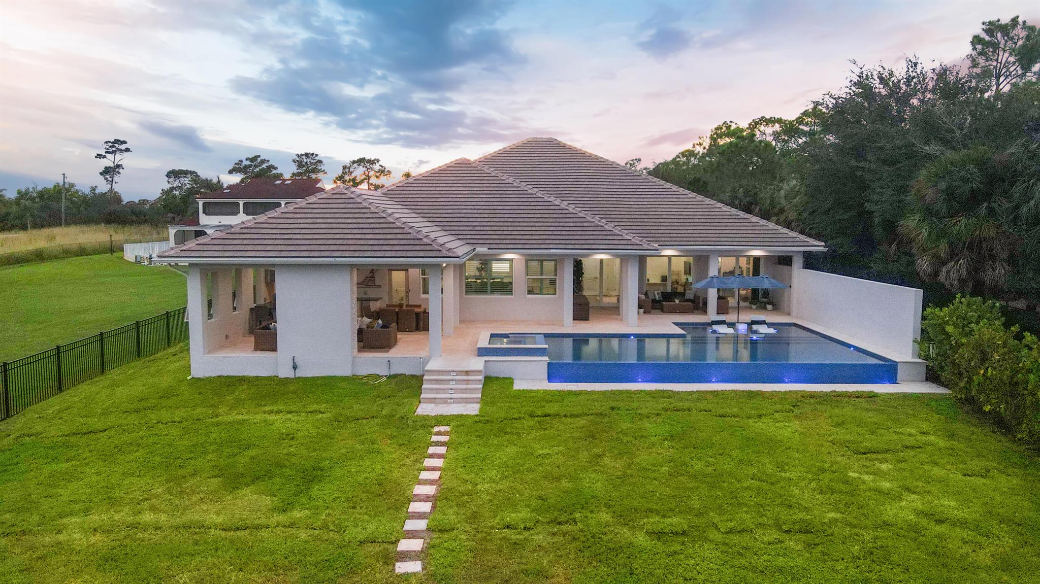 Vikings Lookout - Residential