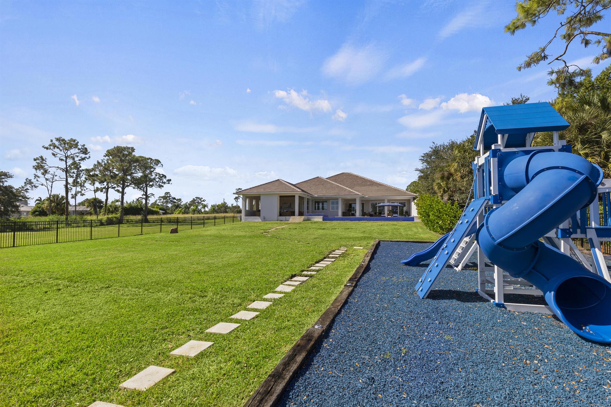 Vikings Lookout - Residential