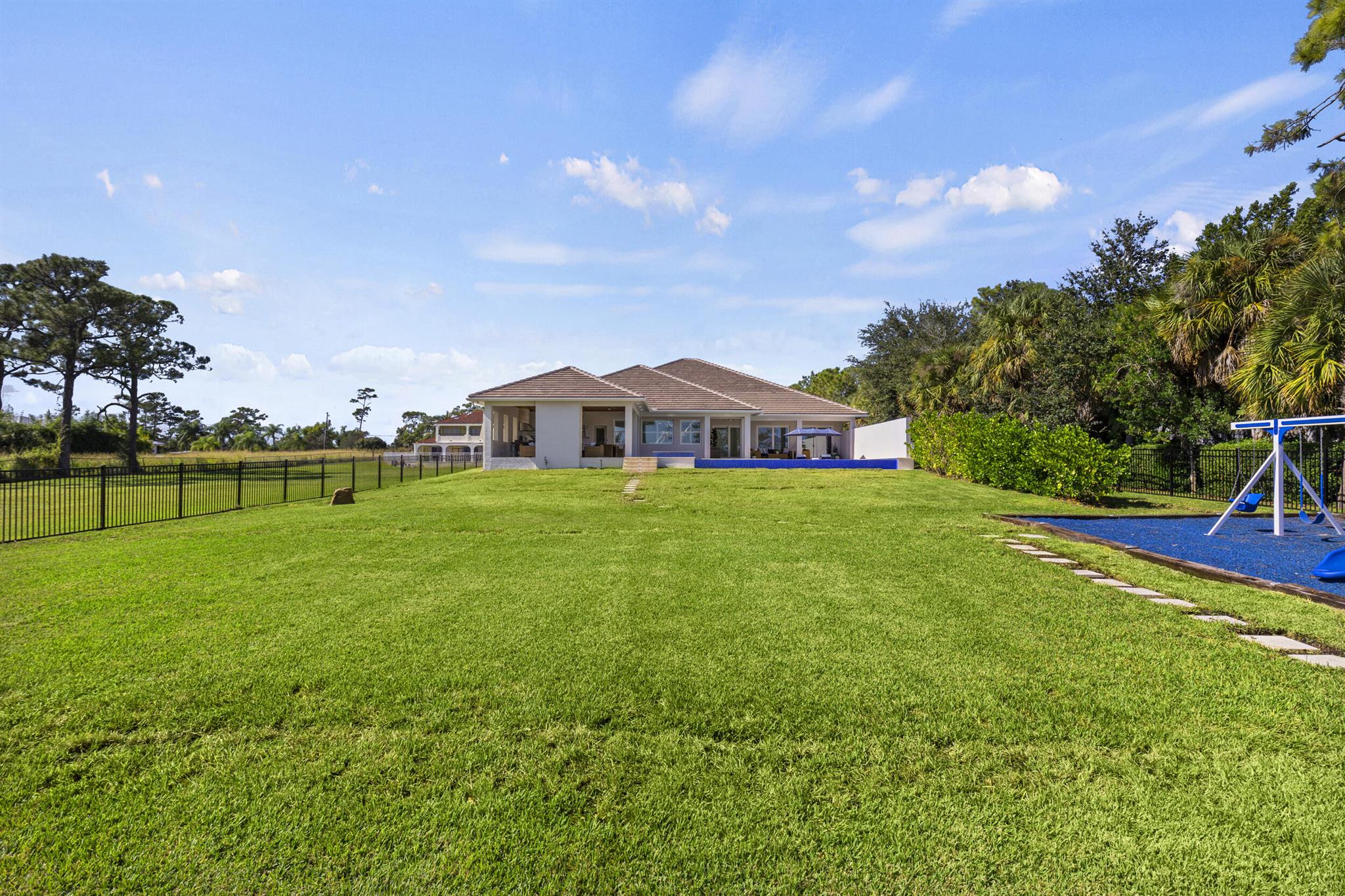 Vikings Lookout - Residential