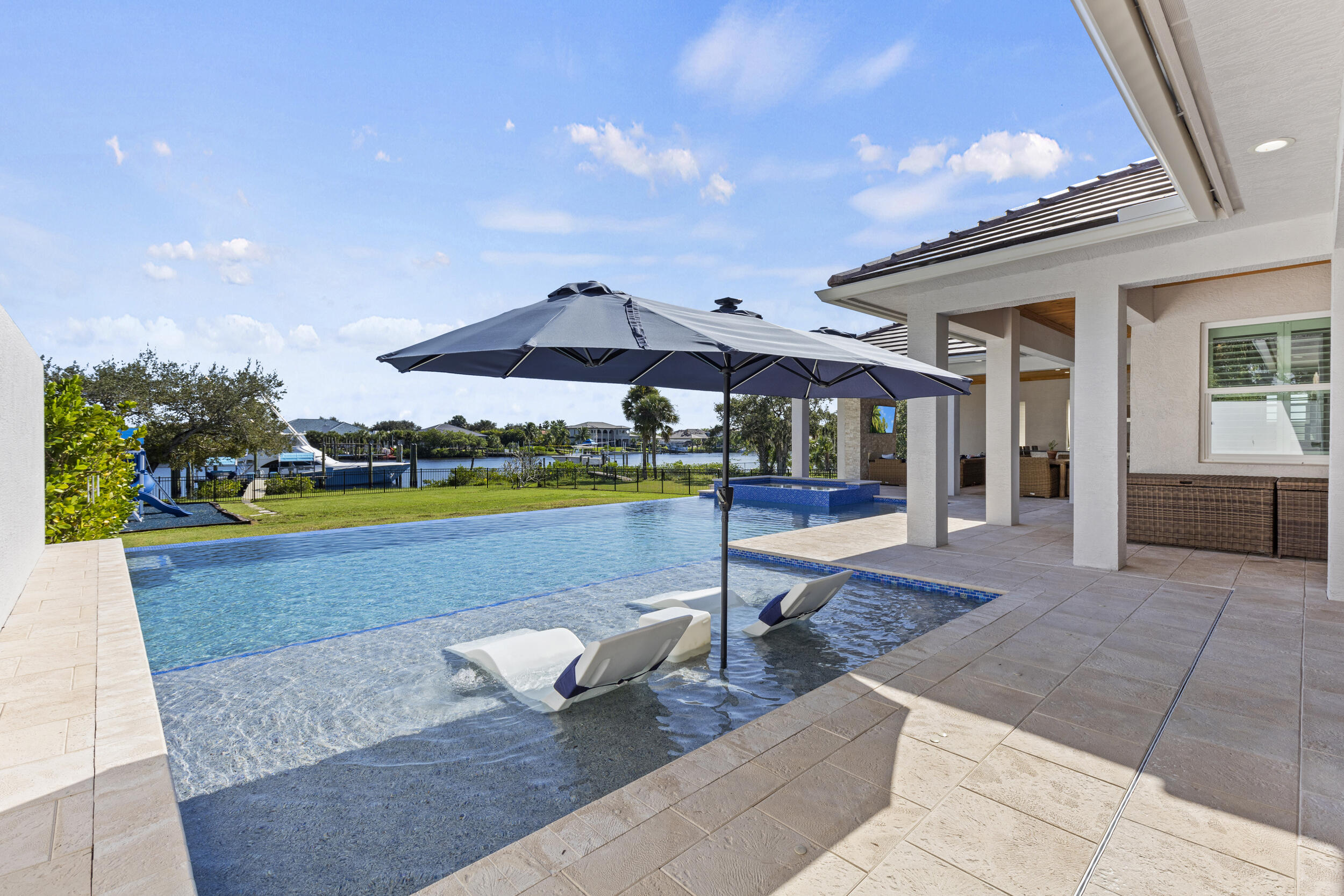 Vikings Lookout - Residential