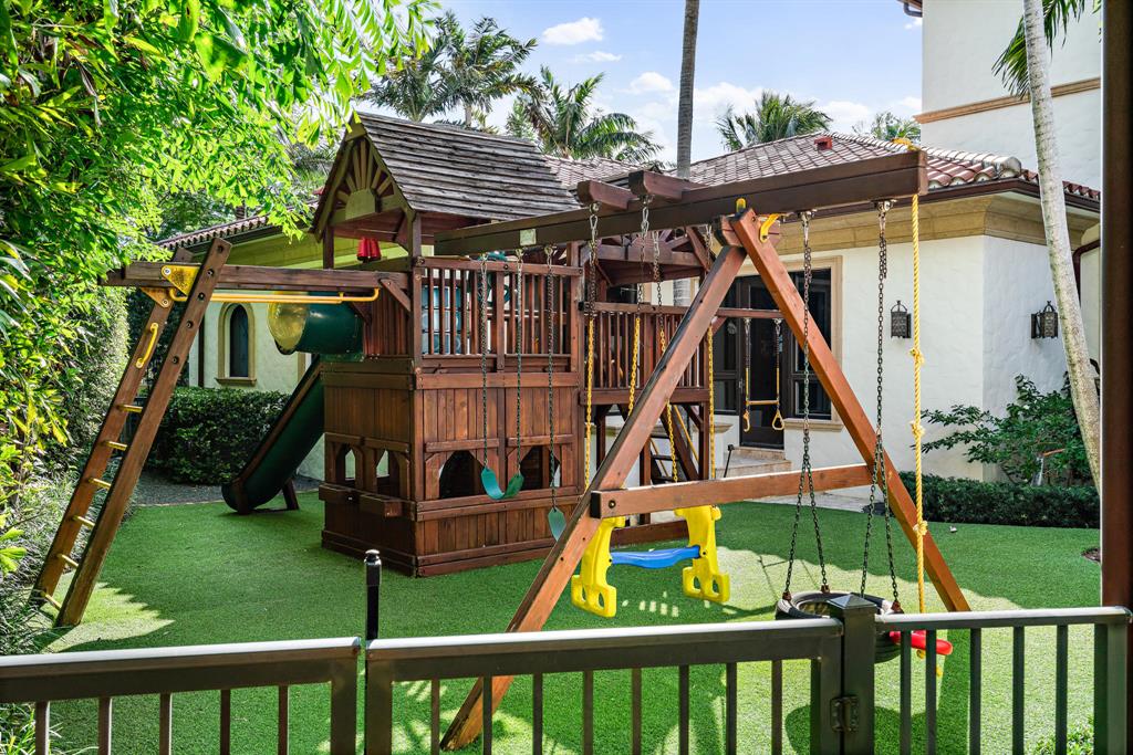 OLD PALM 4 - Residential