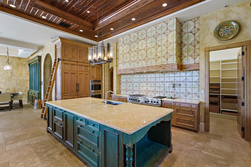 OLD PALM 4 - Residential