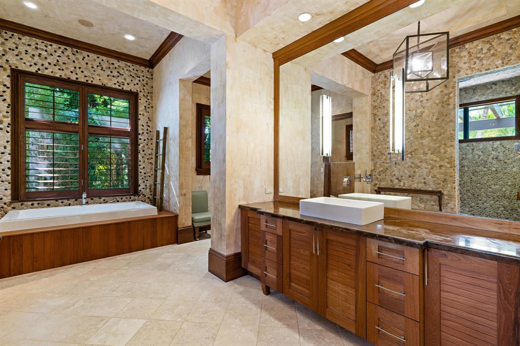 OLD PALM 4 - Residential