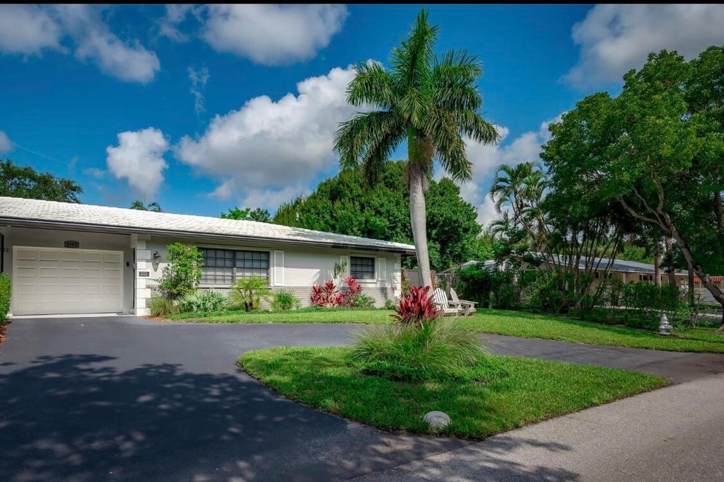 Photo of 5903 NE 7th Avenue, Boca Raton, FL 33487 (MLS # R11020649)