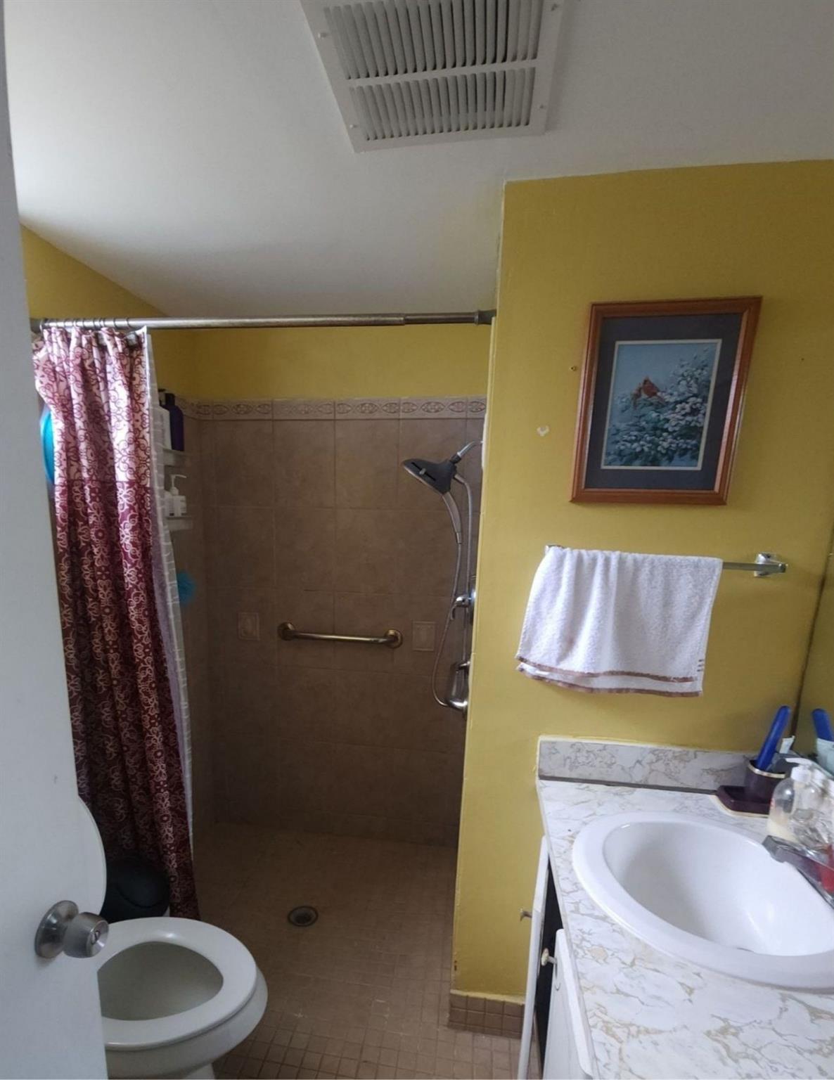 SUNRISE LAKES - Residential