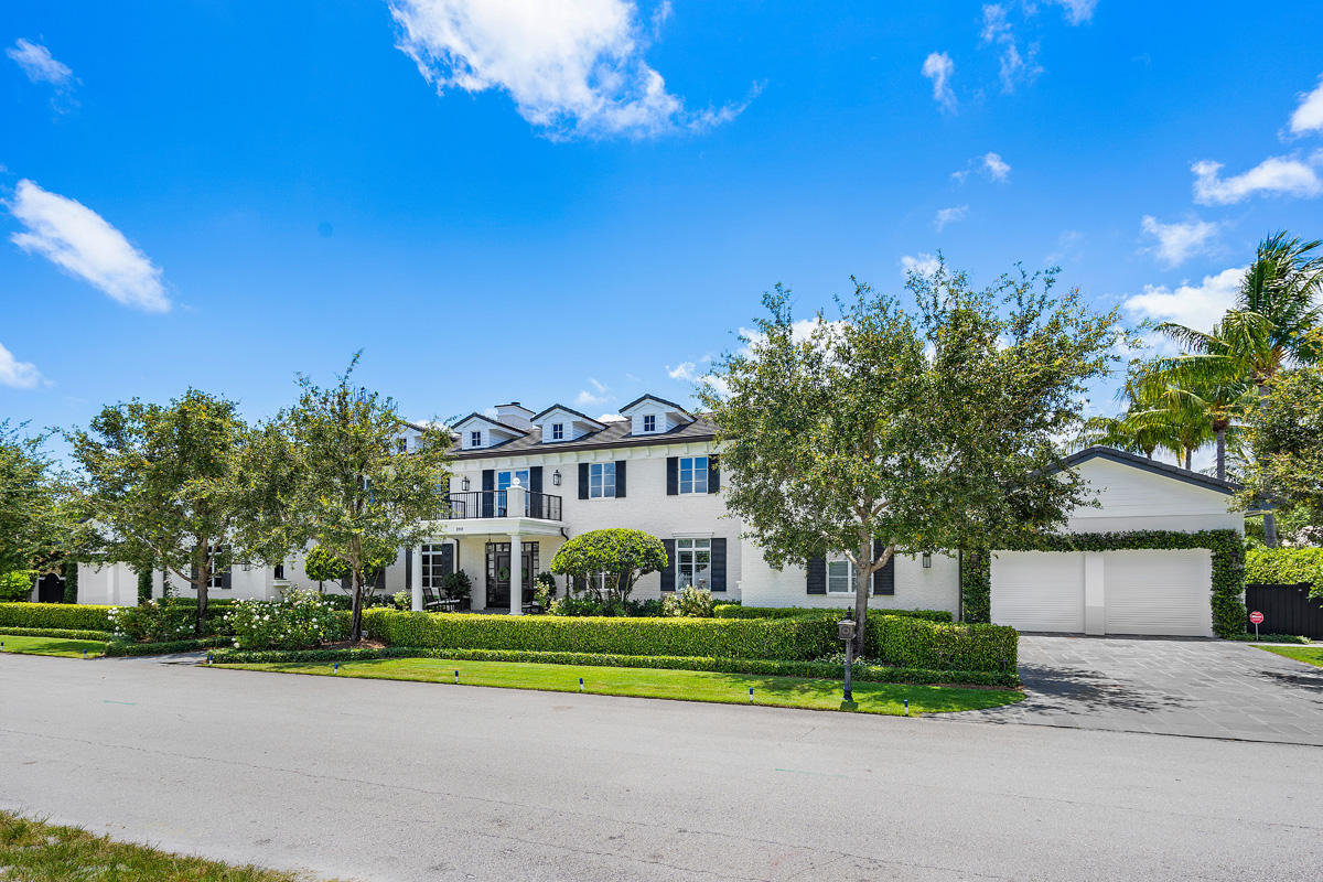 ROYAL PALM YACHT & COUNTRY CLUB - Residential