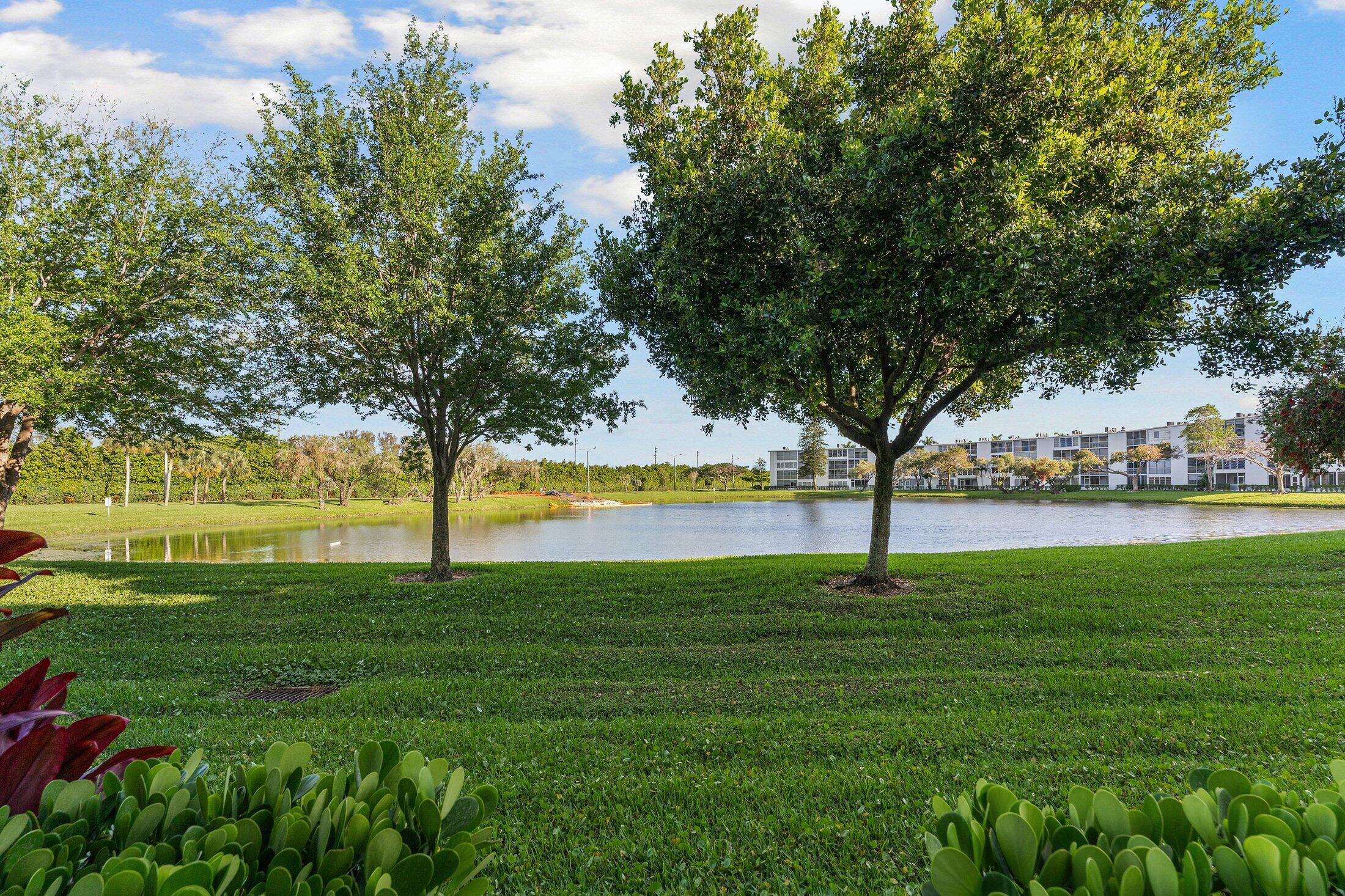 LINCOLN AT CENTURY VILLAGE CONDO - Residential