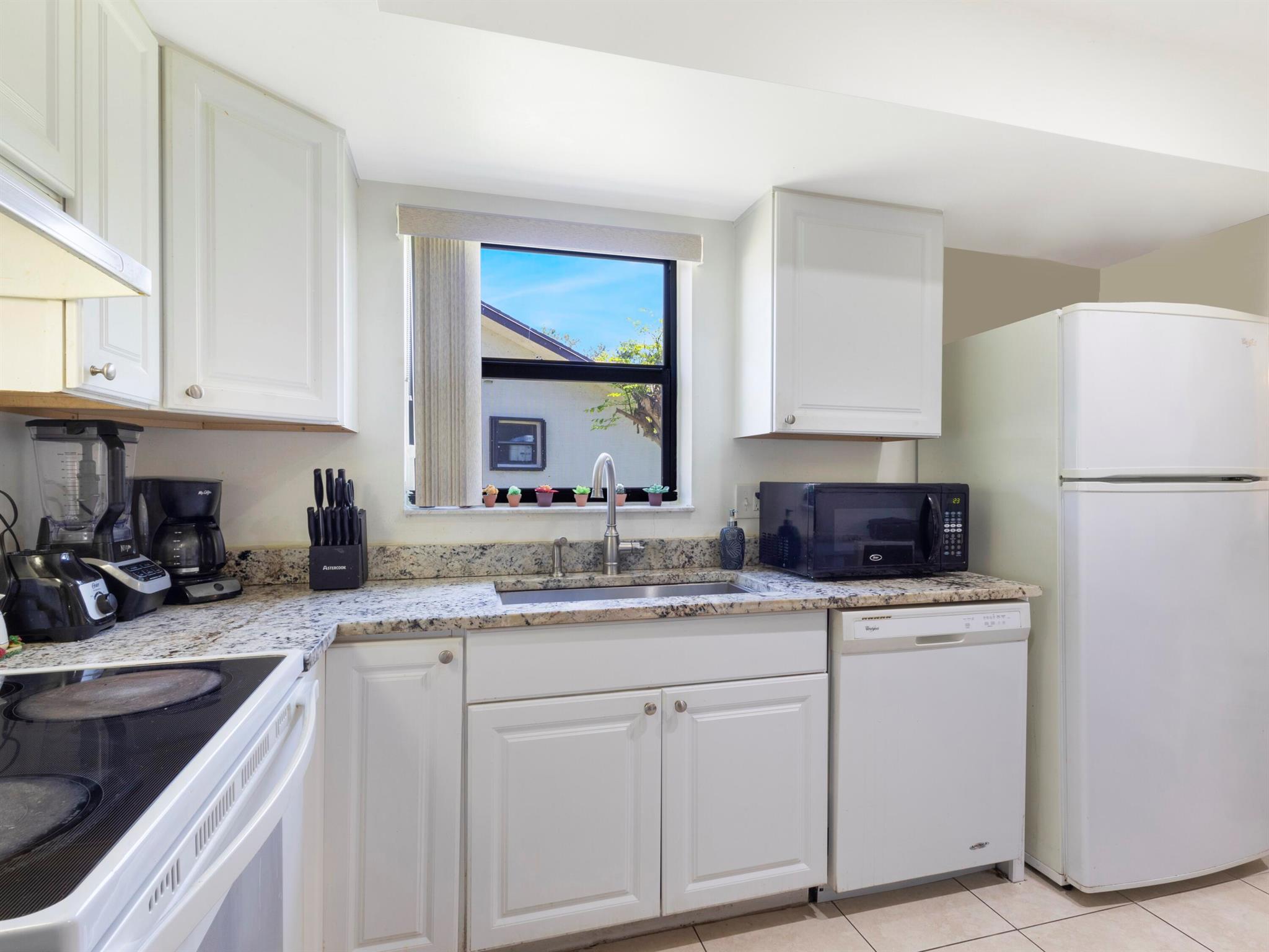 6345 Tall Cypress Circle