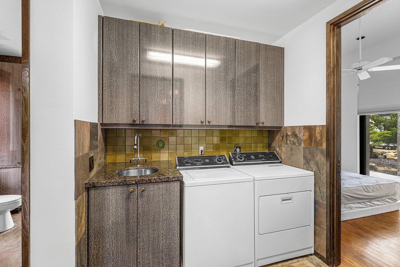 Horseshoe Acres | PALM BE - Residential