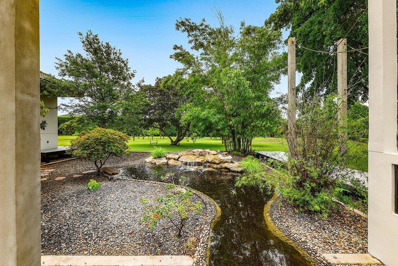 Horseshoe Acres | PALM BE - Residential