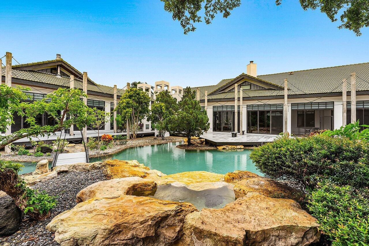 Horseshoe Acres | PALM BE - Residential