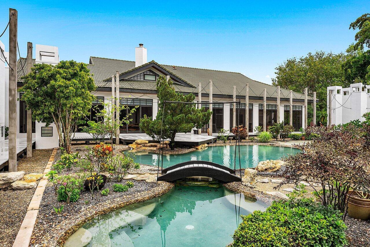 Horseshoe Acres | PALM BE - Residential