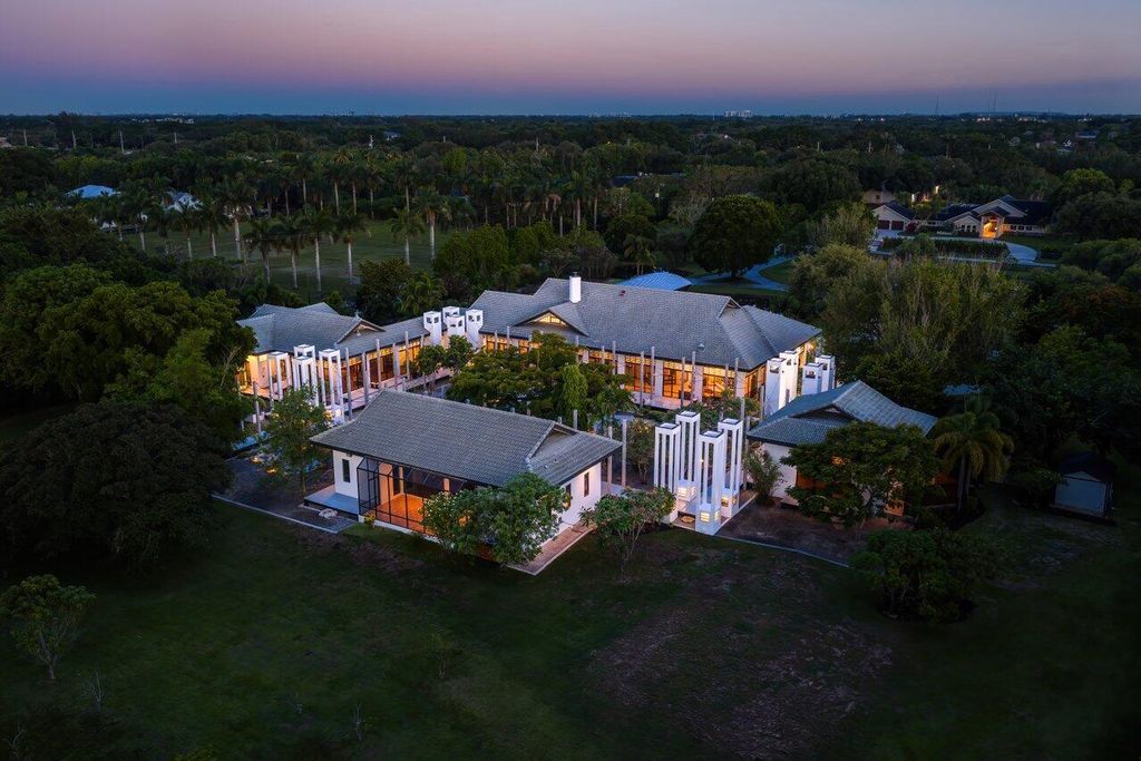 Photo of 8549 Surrey Lane, Boca Raton, FL 33496 (MLS # R11104473)