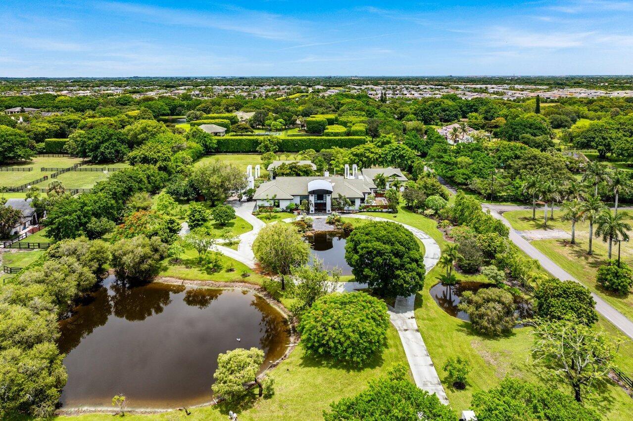 Horseshoe Acres | PALM BE - Residential