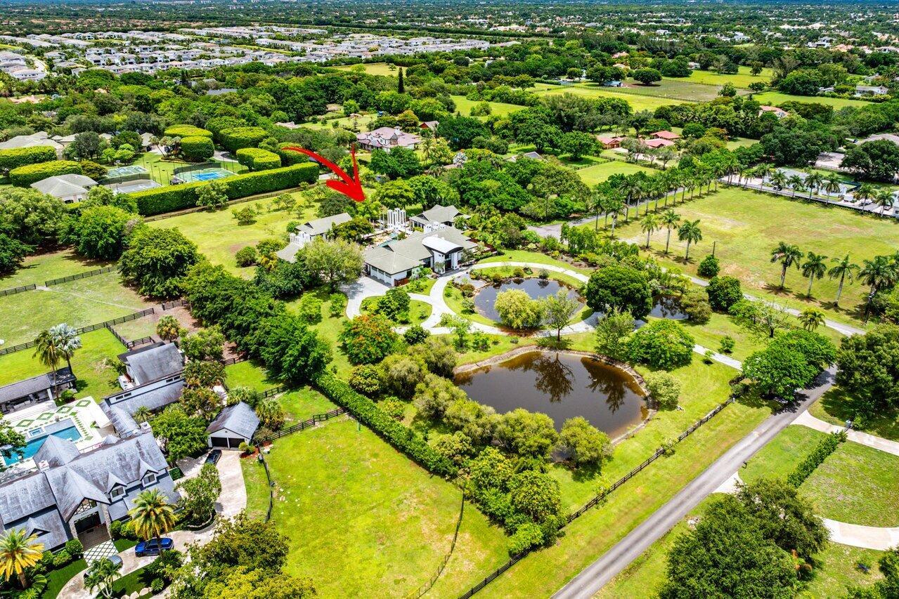 Horseshoe Acres | PALM BE - Residential