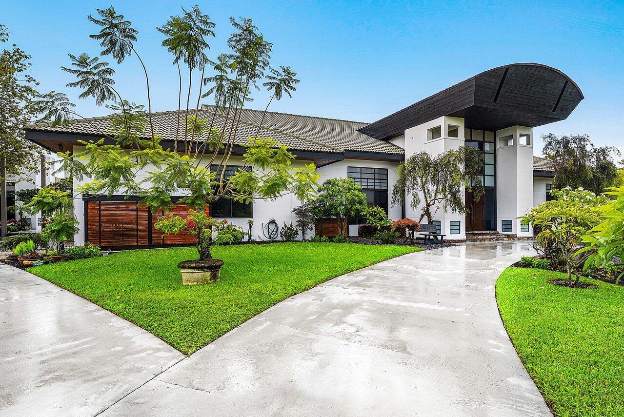 Horseshoe Acres | PALM BE - Residential