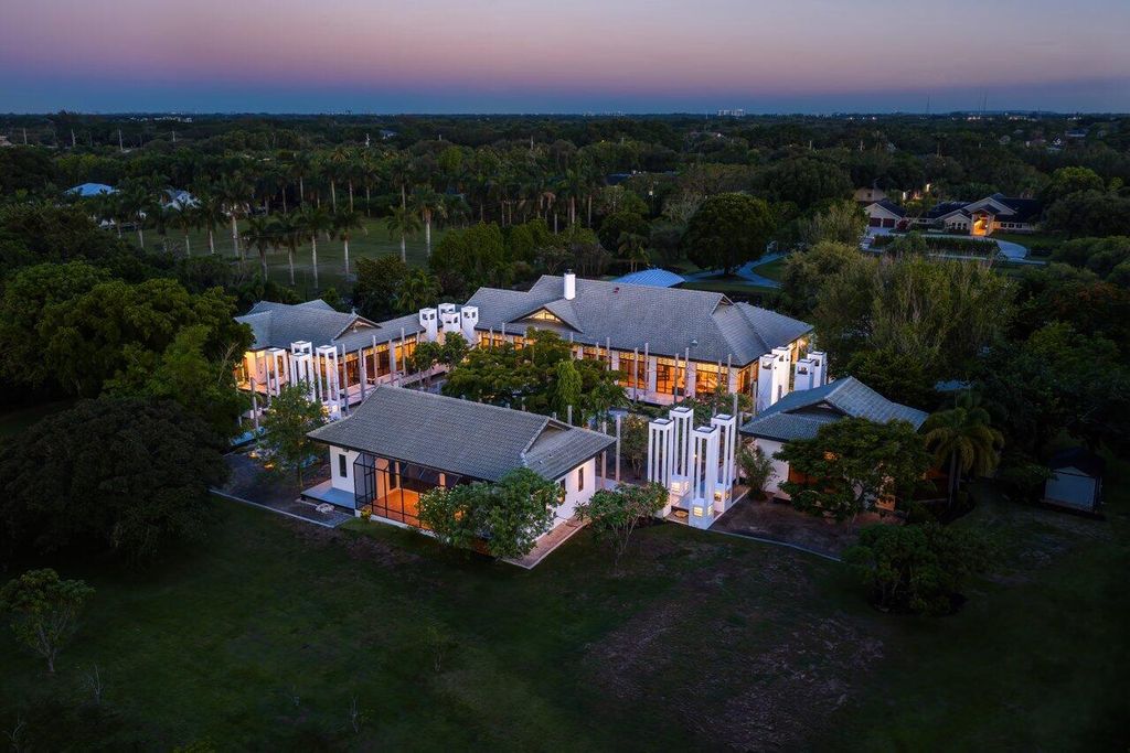 Photo of 8549 Surrey Lane, Boca Raton, FL 33496 (MLS # R11104473)