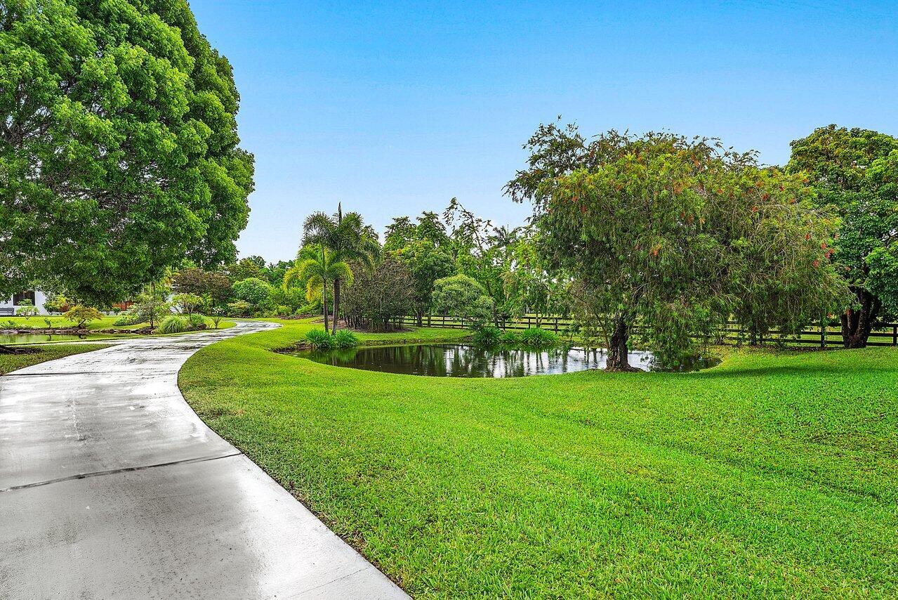 Horseshoe Acres | PALM BE - Residential