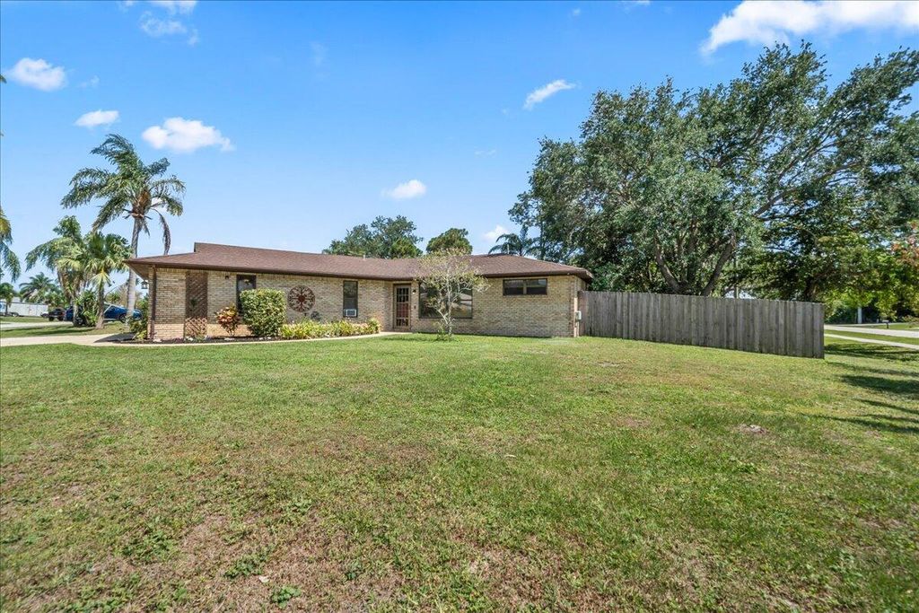 Photo of 298 SW Airview Avenue, Port Saint Lucie, FL 34984 (MLS # R11081040)